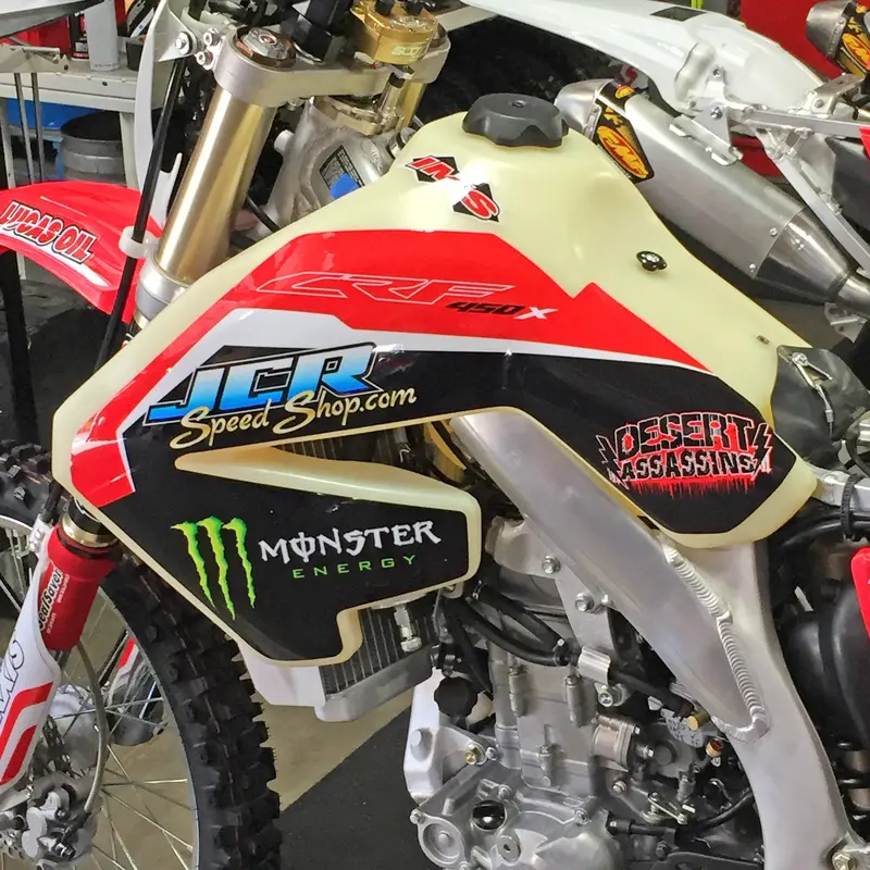 4-Gallon Fuel Tank Graphics 1