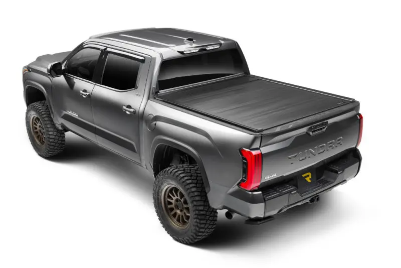 Retrax Eq Retractable Tonneau Cover For 2022–2024 Chevy/Gmc Silverado & Sierra (6.9-Foot Bed) – Requires Onstar Connectivity 1